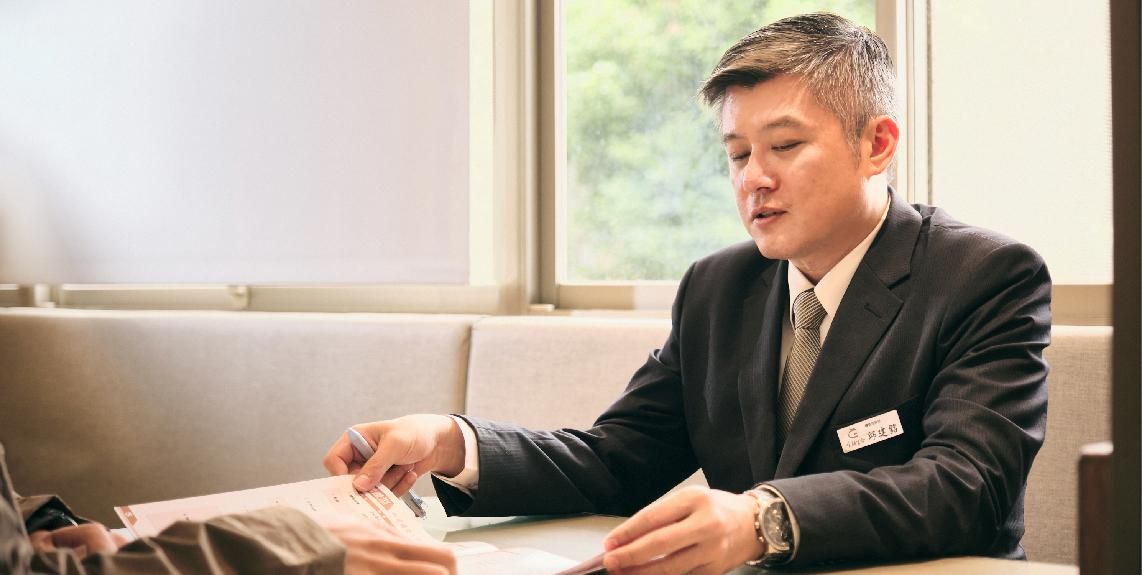 上方_822x414_工作區域 1.jpg